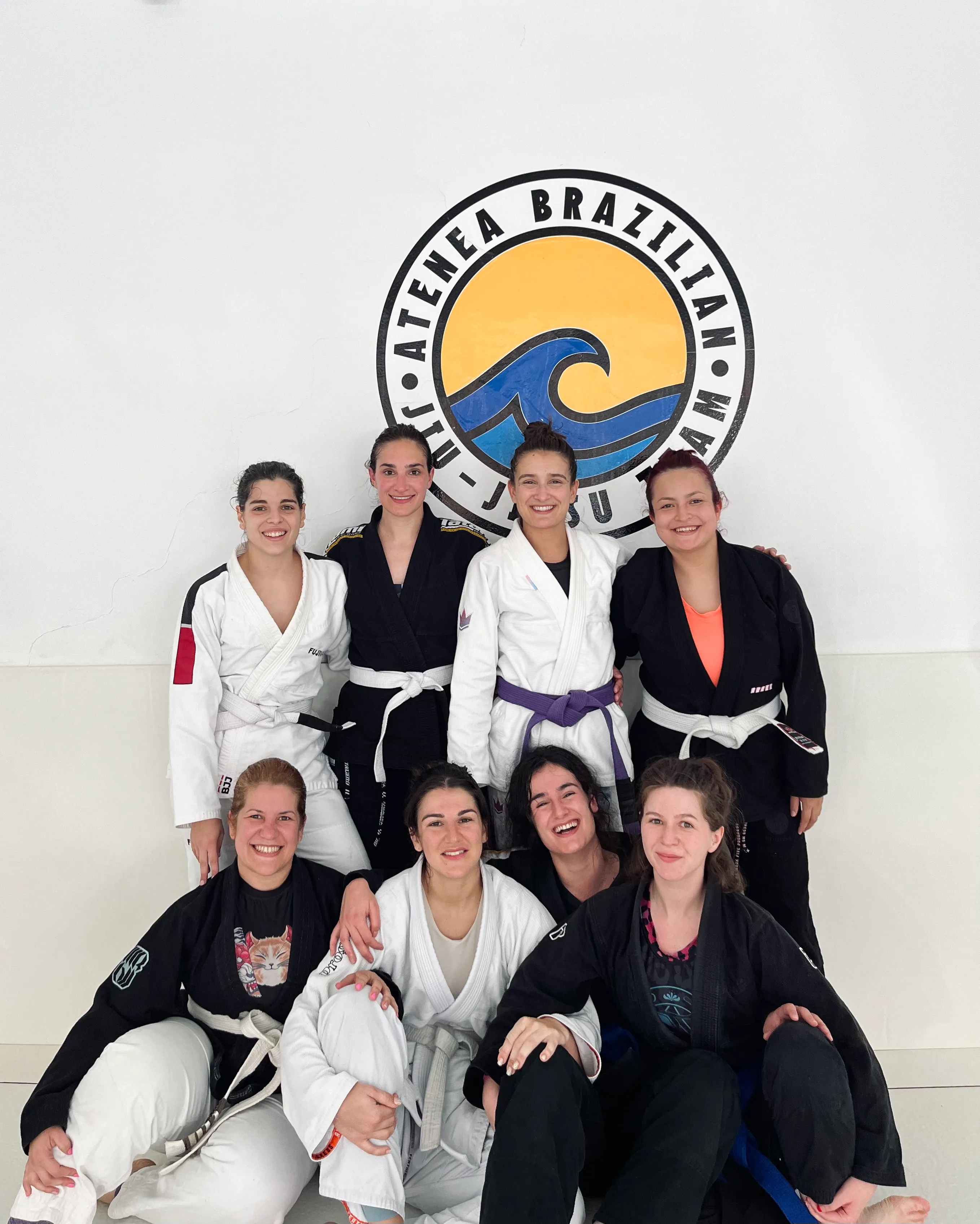 Equipo de chicas de Atenea BJJ Team Madrid